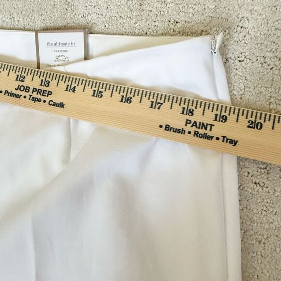 Chico’s Smooth Stretch Side Zip Crop Basic Pants in White - NWT - US Glamour Siz - Picture 4 of 11